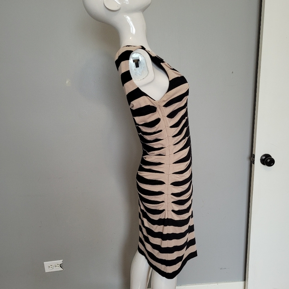 Betsey Johnson Bodycon Ruched Dress, VGUC, Size 6 - Picture 2 of 8